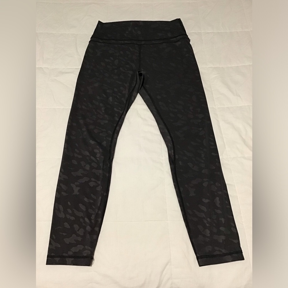 Chic Gray Patterned Leggings Size S